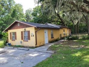 Building Photo - 1 BEDROOM 1 BATH SUITE - MOVE IN SPECIAL 1...