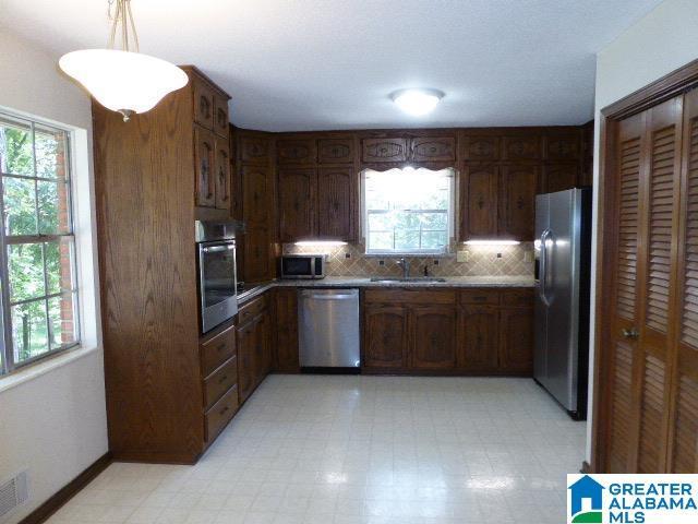 Building Photo - 81 Brookview Ln