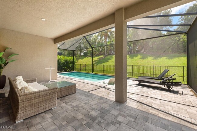 Building Photo - 10087 Chesapeake Bay Dr