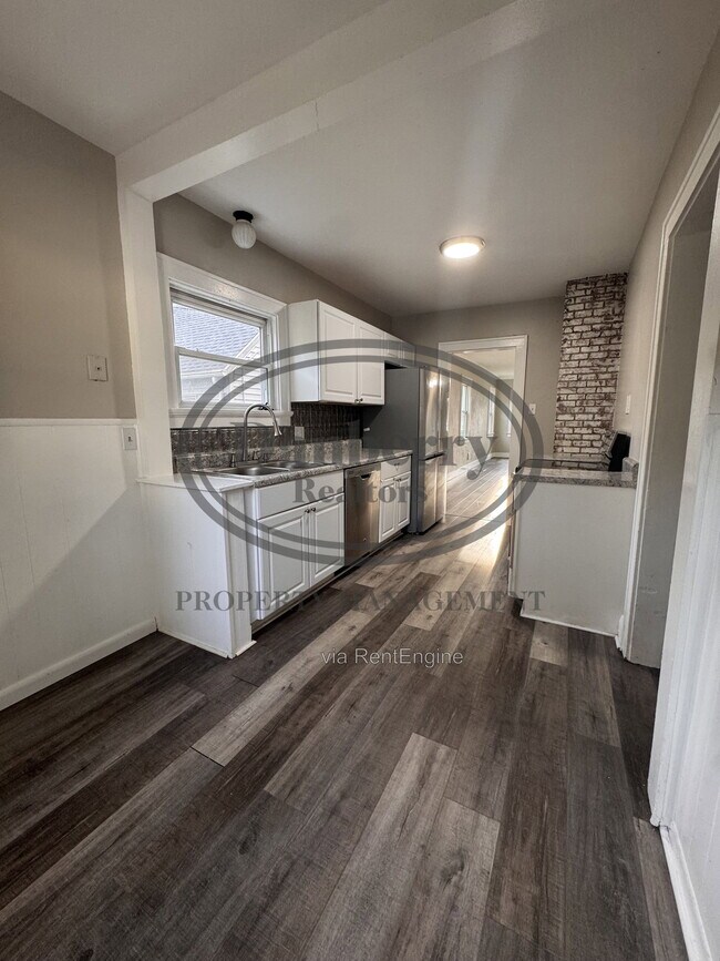 Building Photo - 5930 Acoma Dr