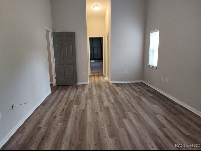 Building Photo - 2905 W Beamwood Dr