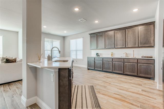 Building Photo - 1212 Porter Ln