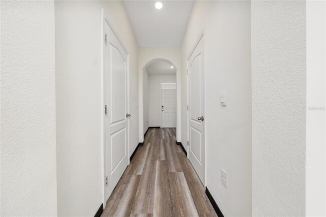 Building Photo - 1426 Isleta Lp
