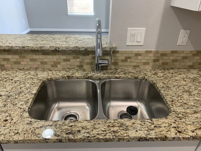 Building Photo - 7503 Novella Dr