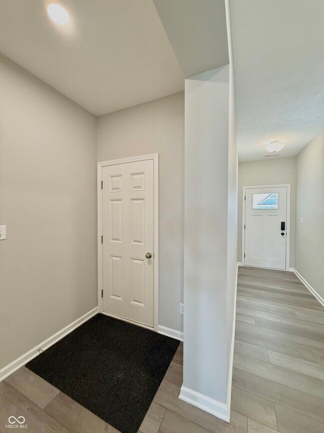 Building Photo - 6608 Ferguson Dr
