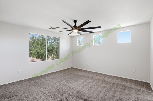 Building Photo - Beautiful Gilbert Home on a Corner Lot in Prime Location – Modern Comfort & Functional Living!