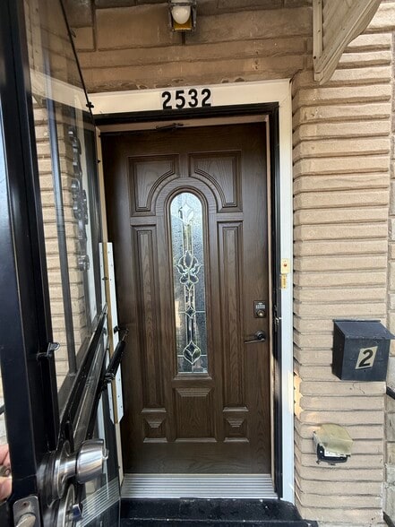 Building Photo - 2532 W Haddon Ave