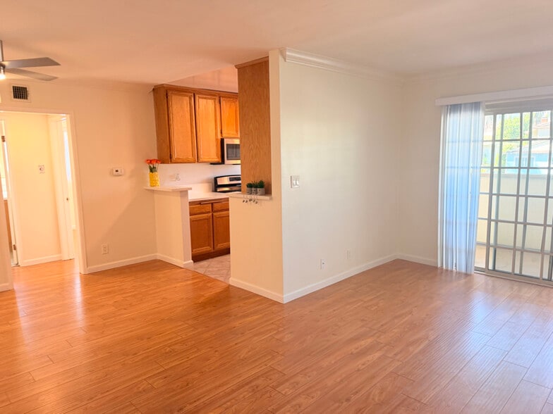 Building Photo - 8306 W Manchester Ave