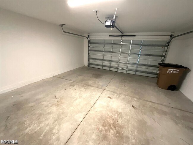 Building Photo - 12245 Savanna Lks Blvd