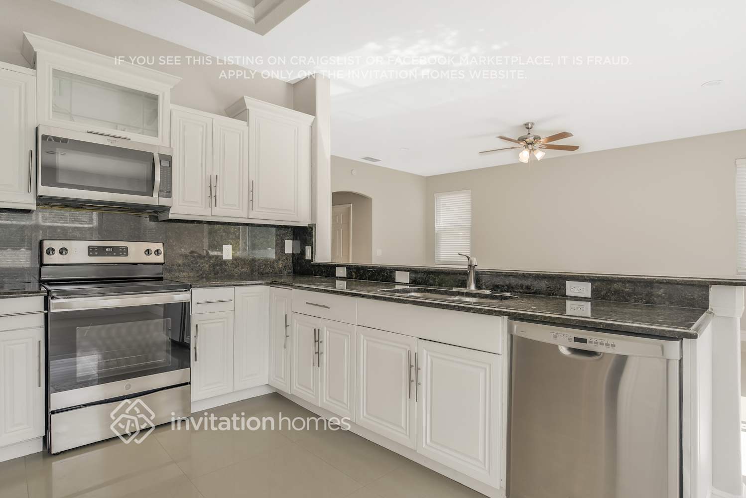Building Photo - 1146 Lake Biscayne Way