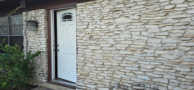 Building Photo - 1411 Braes Ridge Dr