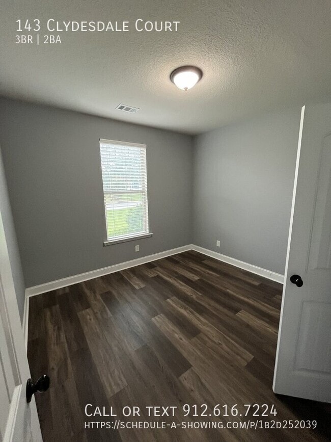 Building Photo - 143 Clydesdale Ct