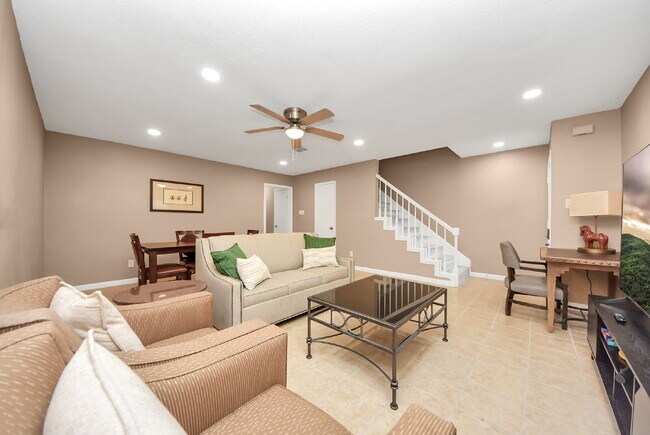 Building Photo - 6710 Biggs Ct