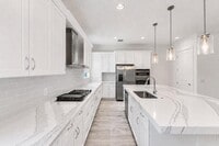 Building Photo - 12546 Gross Pointe Dr