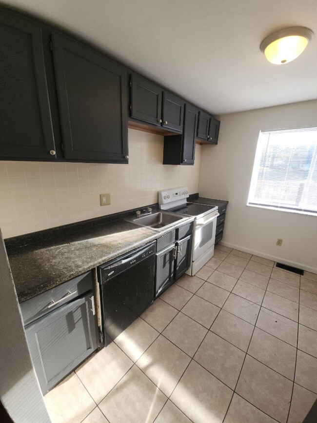 Primary Photo - 2 Bedroom 1 Bath