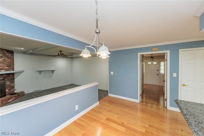 Building Photo - 33403 Cromwell Dr