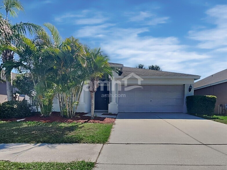 Primary Photo - 10523 Egret Haven Ln