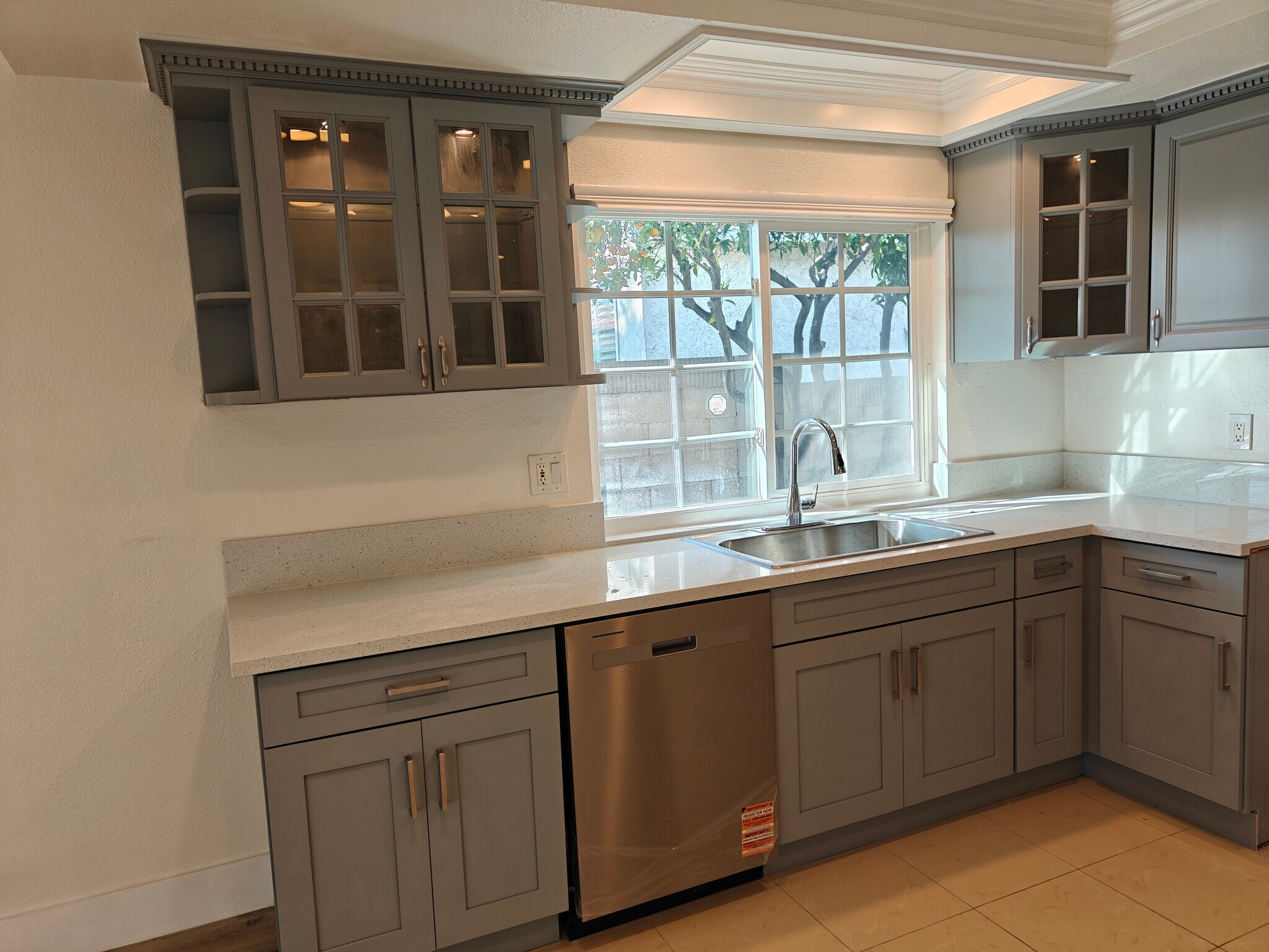 Building Photo - 15192 Tungwood St