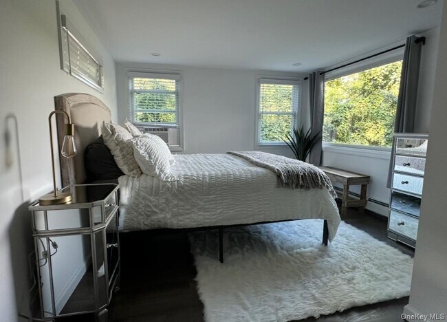 Building Photo - 1408 NY-292