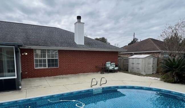 Building Photo - 318 Riverchase Blvd