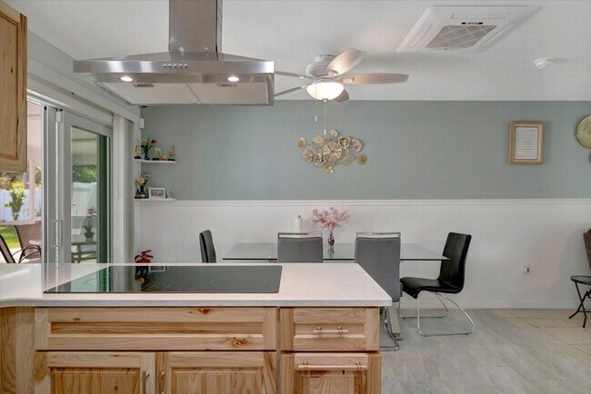 Building Photo - 4408 E Riverside Dr