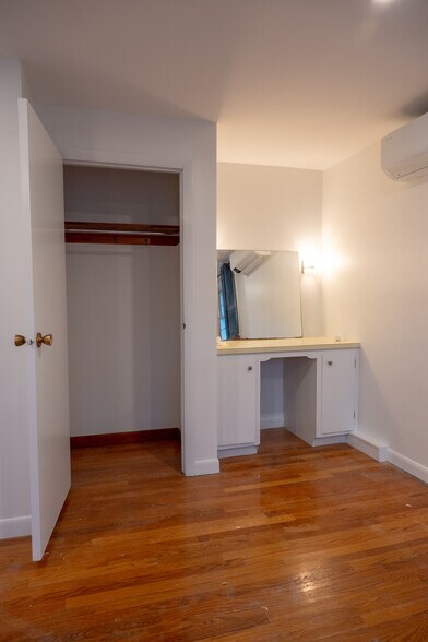 Building Photo - 6 Eastfield Rd