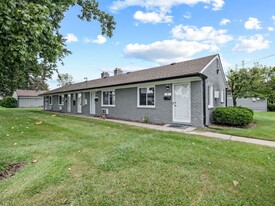 Building Photo - Ranch Apartment Homes in Great Troy Location