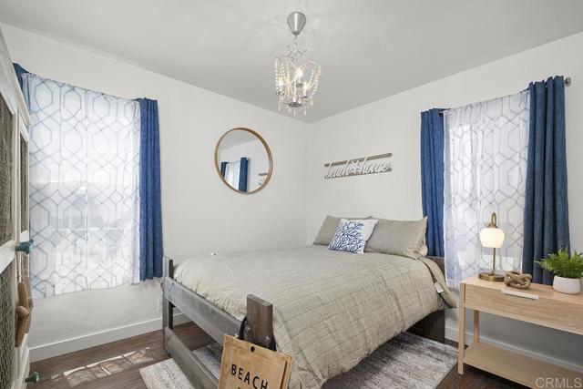 Building Photo - 586 Del Mar Ave