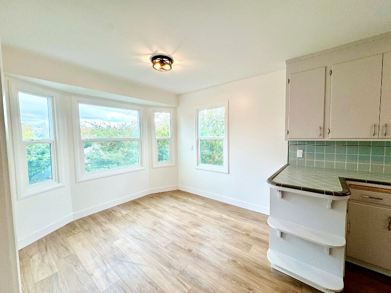 Building Photo - 153 Edgemont Ave