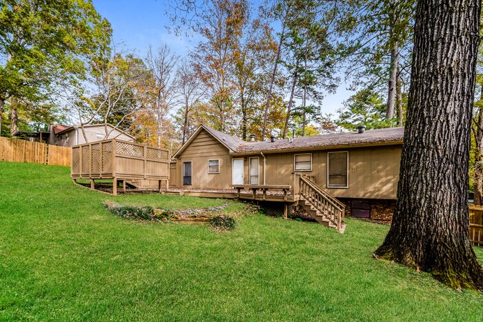 Building Photo - 4054 Brookmont Dr