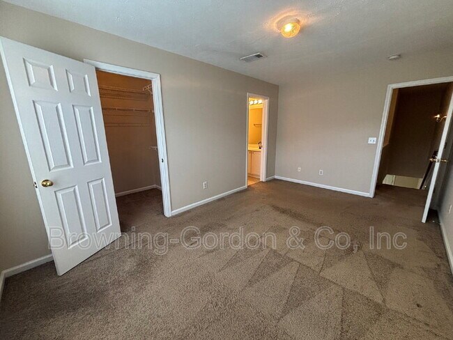 Building Photo - 3063 Harpeth Springs Dr