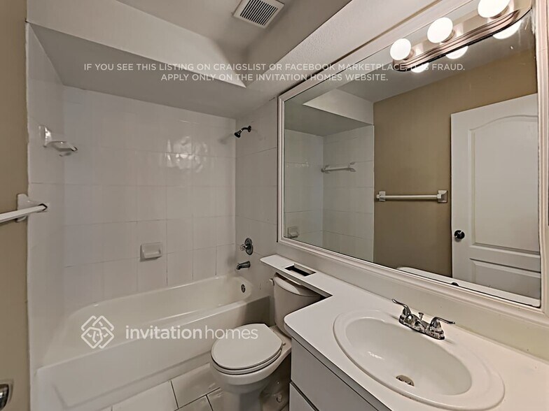 Building Photo - 15128 SW 173rd Terrace