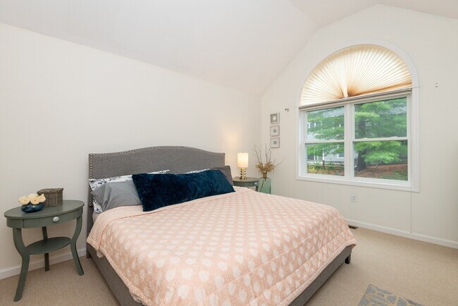 Building Photo - 178 Bishops Forest Dr