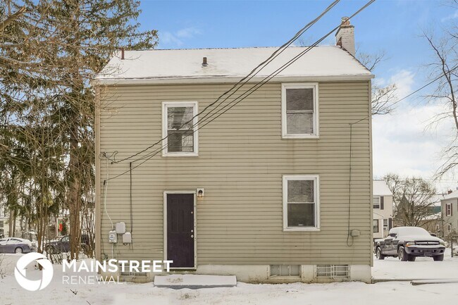 Building Photo - 2425 Delbert Rd