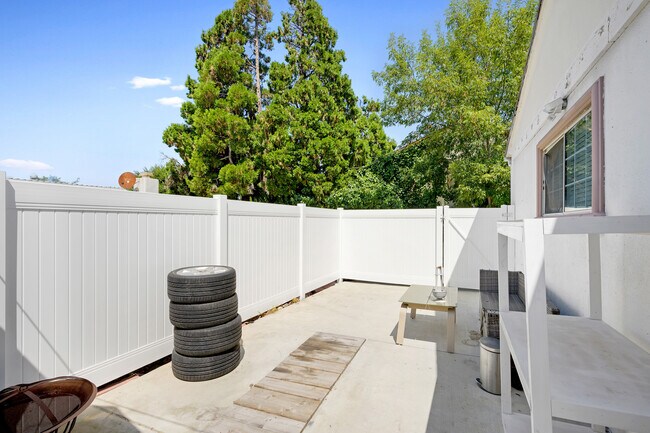 Outdoor Patio 2nd Pic - 4839 Lowell Ave