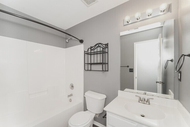 Building Photo - 12825 Old Iron Ln