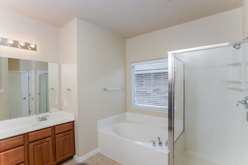 Building Photo - 8410 Western Way