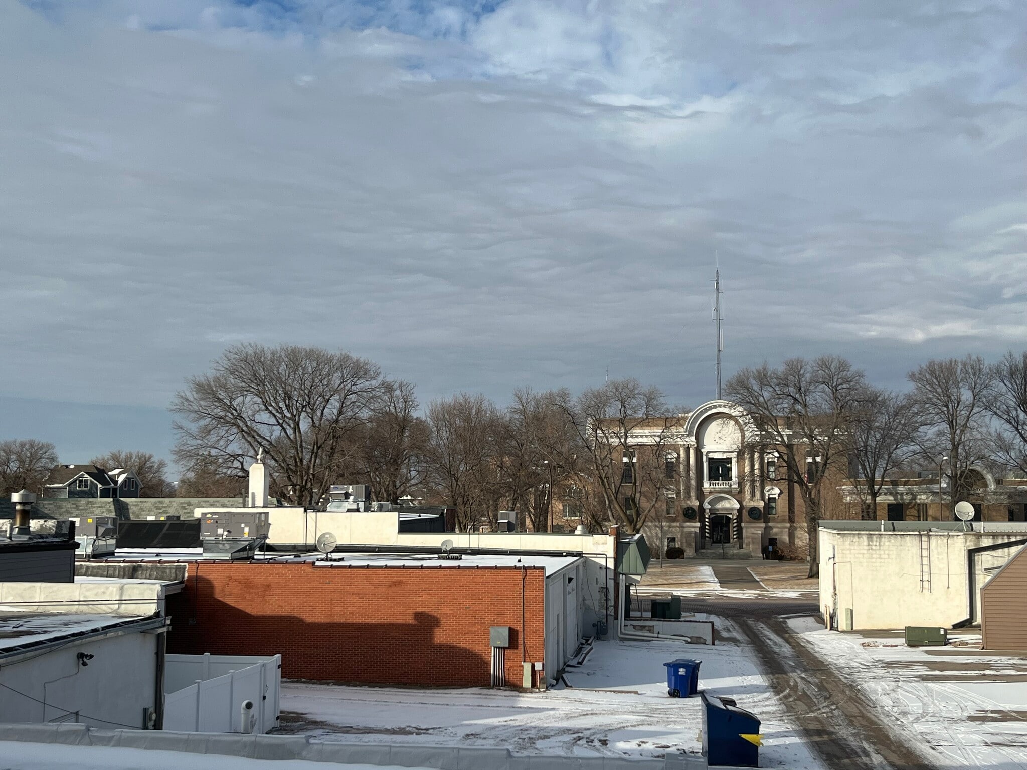 Building Photo - 713 4th Ave