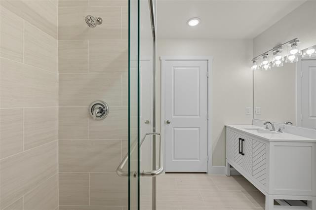 Building Photo - 825 W Walker St