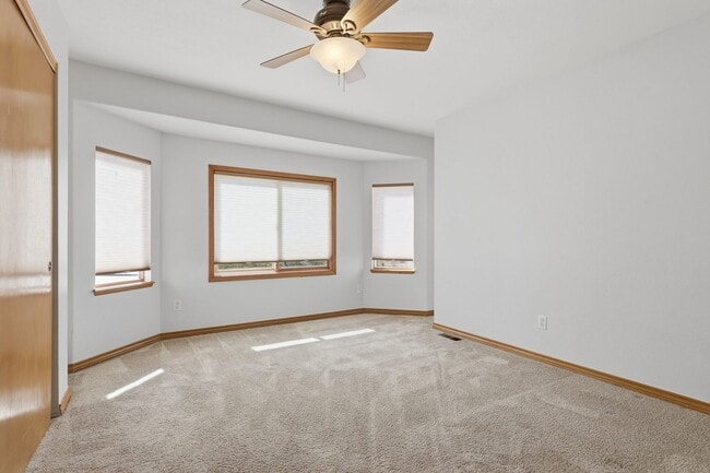 Building Photo - 4 Bed 2.5 Bath Home in Plum Creek of Castle Rock