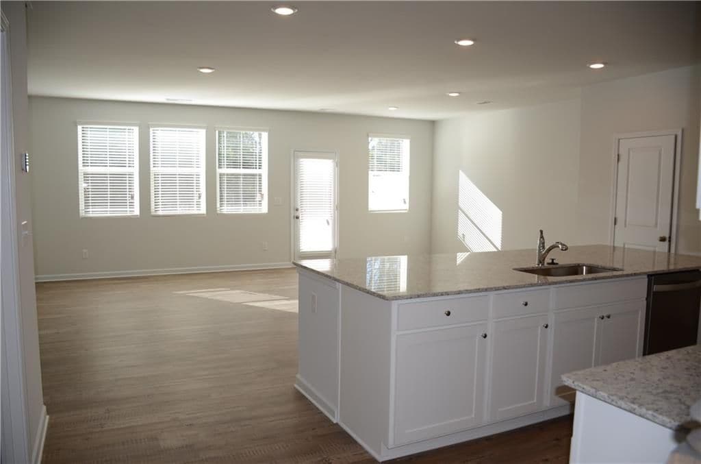 Building Photo - 1331 Pt Pl Dr