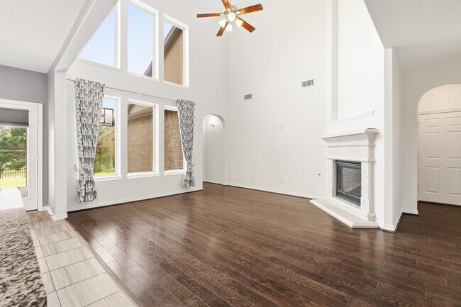 Building Photo - 28131 Scenic Shore Ln