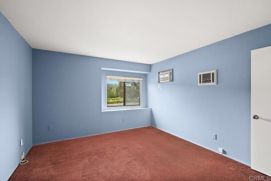 Building Photo - 6725 Mission Gorge Rd