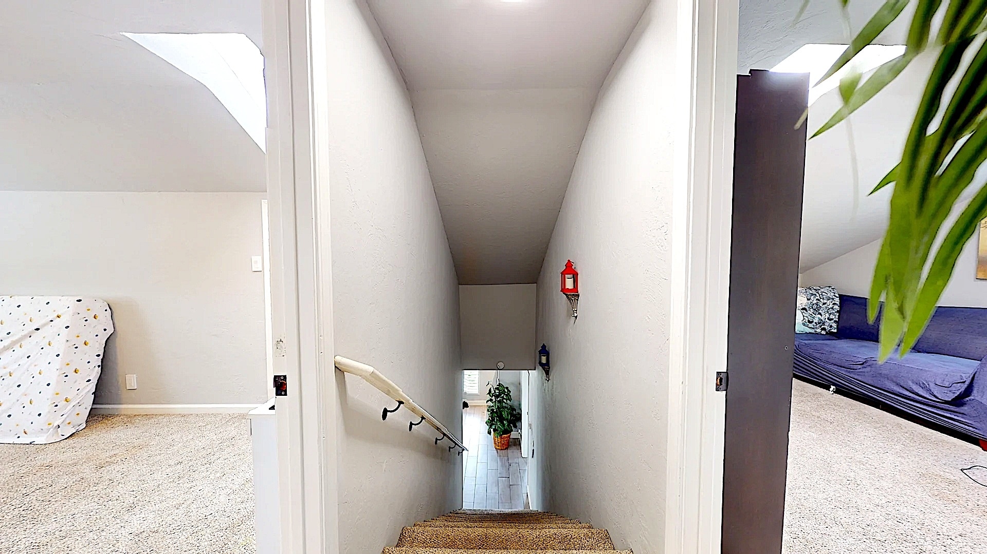 Building Photo - 204 N Santa Ana Ave