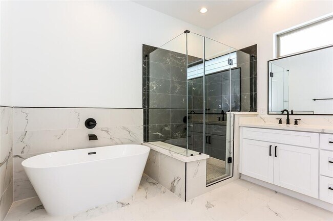 Building Photo - 3036 Truxillo St