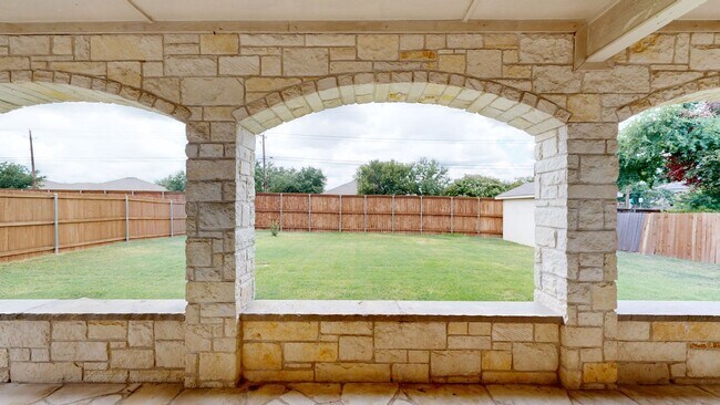 Building Photo - $2,095 FOR A GORGEOUS HOME BY FORT HOOD!