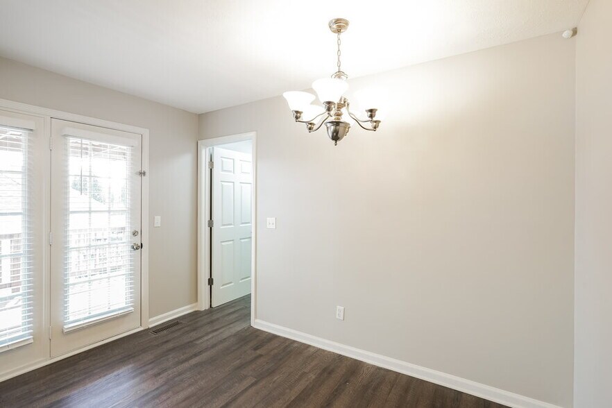 Building Photo - 1029 Windtree Trace