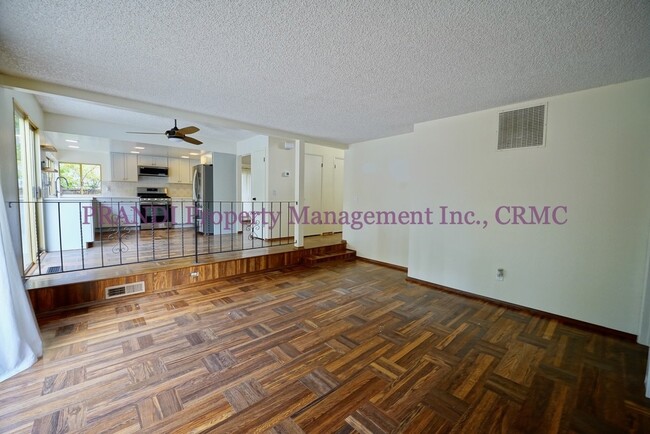 Building Photo - Spacious San Marin Home with Pool!
