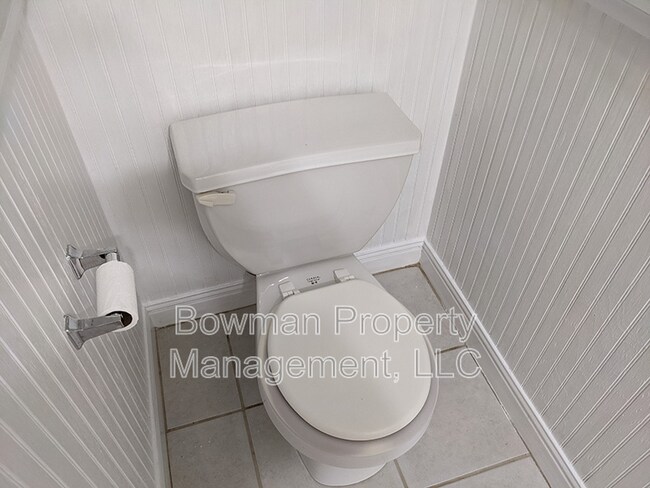 Building Photo - 660 S Barnett Shoals Rd