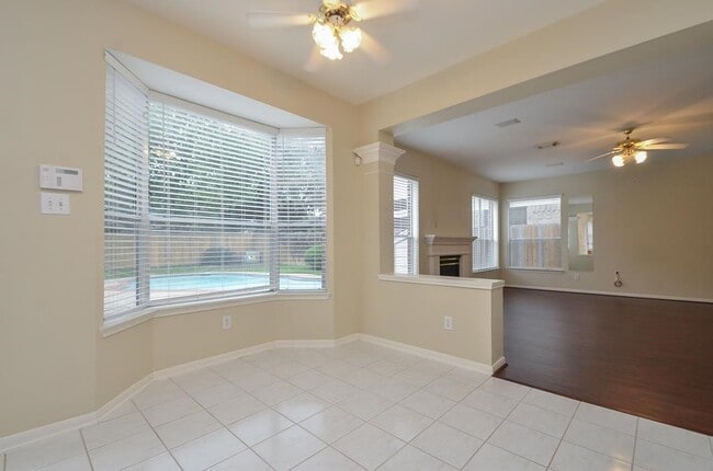 Building Photo - 20735 Fawnbrook Ct